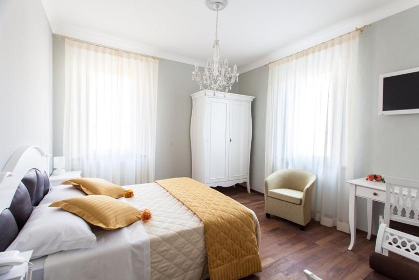 Il Portico Camere E Caffe - Centro Citta Savignano sul Rubicone Ngoại thất bức ảnh