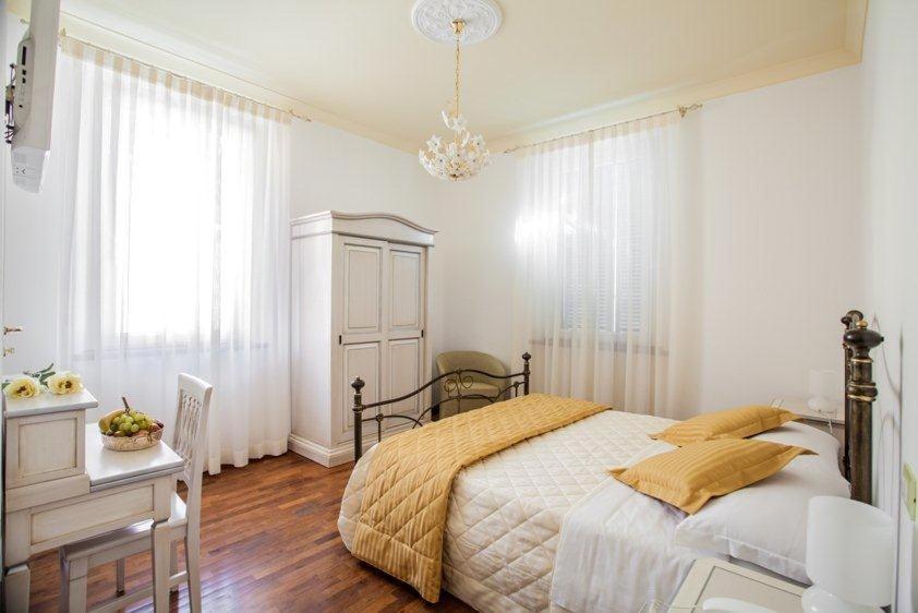 Il Portico Camere E Caffe - Centro Citta Savignano sul Rubicone Ngoại thất bức ảnh